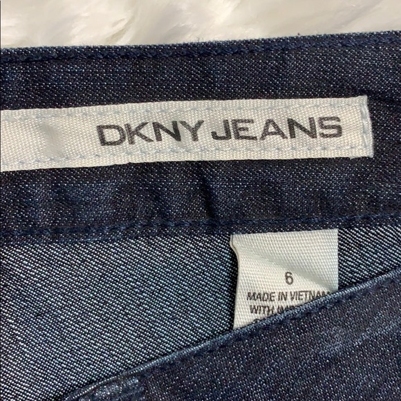 DKNY Jeans size 6 flare. - Picture 5 of 5